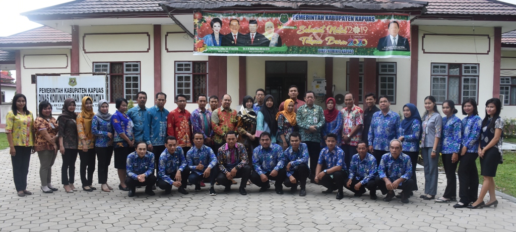 Kadis Kominfo Lepas Mahasiswa Magang Politala