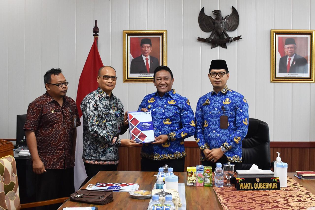 Wagub Edy Pratowo Terima Ikhtisar Hasil Pengawasan BPKP Kalteng Tahun 2022