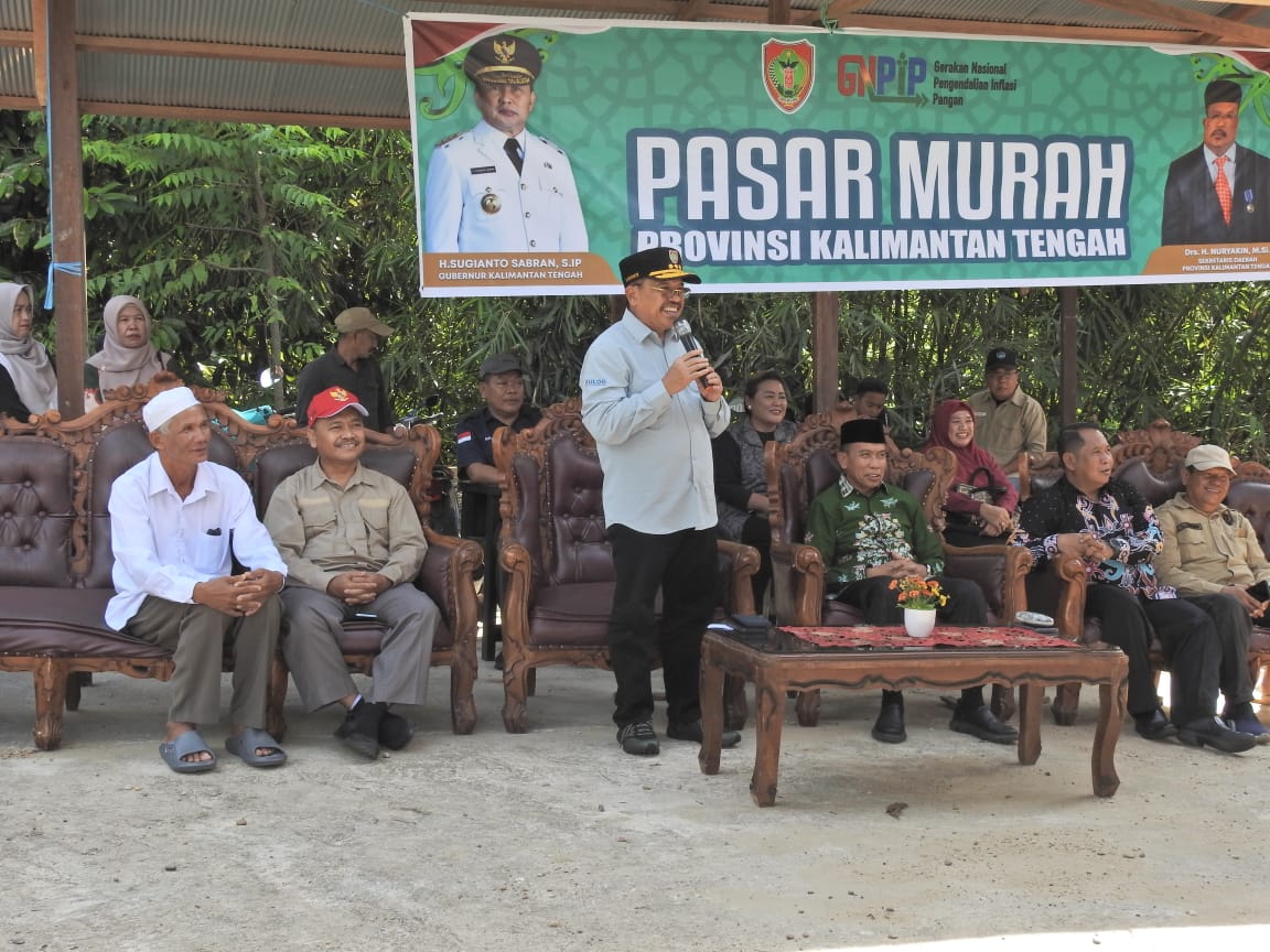 Masyarakat Mura Antusias, Sekda Nuryakin Buka Pasar Murah di Kabupaten Murung Raya