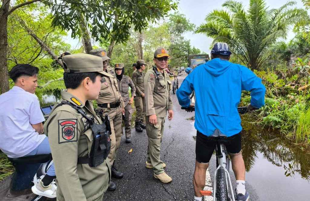 Satpol PP Kalteng Laksanakan Patroli Banjir, Imbau Masyarakat Tetap Waspada
