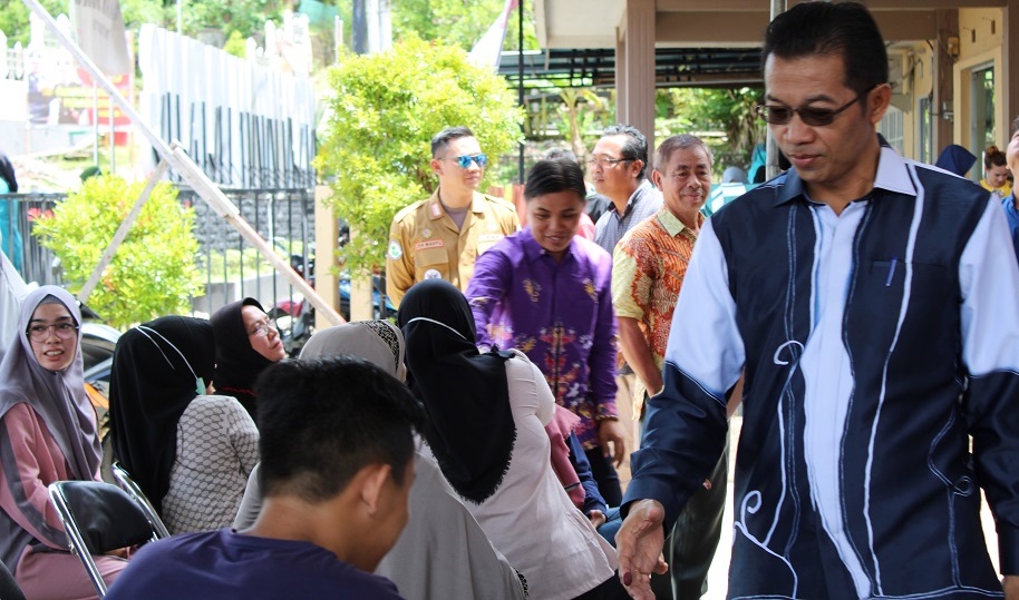 Bupati dan Wakil Bupati Murung Raya Beserta Jajaran Tinjau Beberapa Tempat Pemungutan  Suara (TPS) 