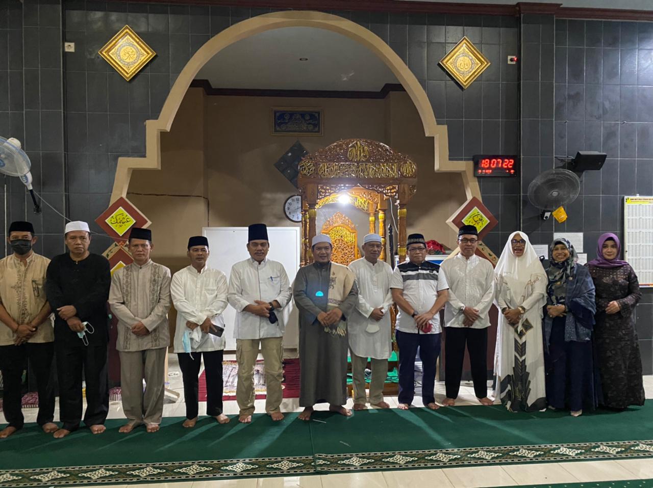 Safari Ramadan di Masjid Al Ikhlas Kahayan Hilir Pulang Pisau, Wakil Gubernur Imbau Masyarakat Jangan Lengah dan Tetap Prokes Ketat 