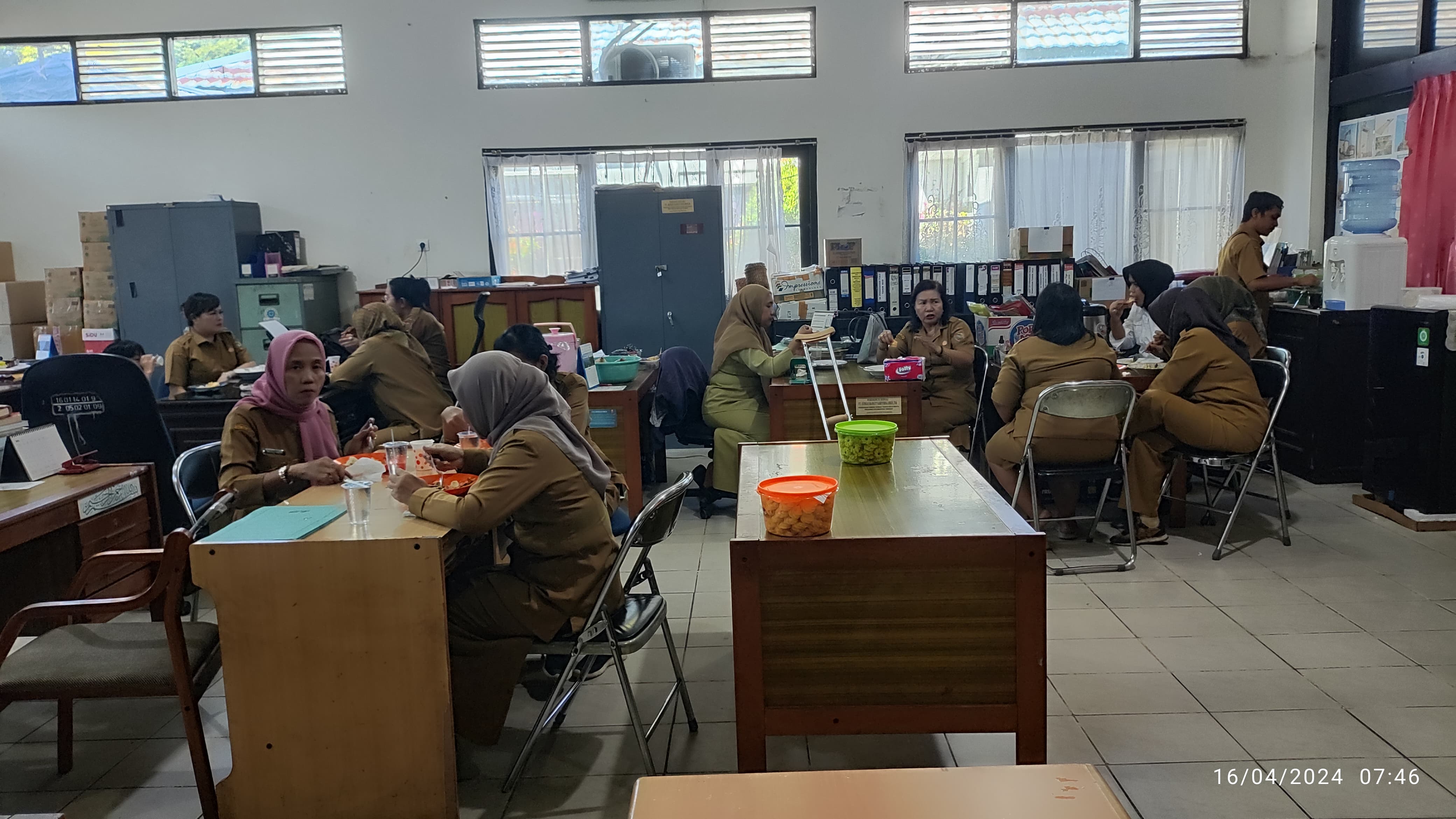 Farid Wajdi Pimpin Apel Besar dan Halalbihalal Lingkup Disnakertrans Prov. Kalteng 