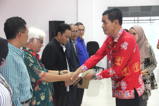 6 OBH di Kalteng Lakukan Penandatanganan Kontrak Bantuan Hukum untuk Orang Miskin