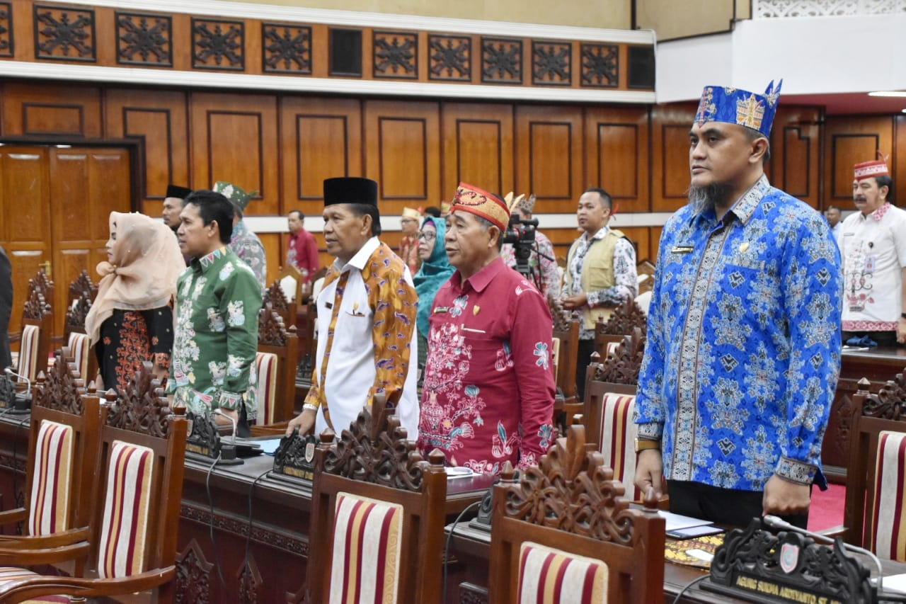 Gubernur Harapkan Empat Raperda Segera diRampungkan