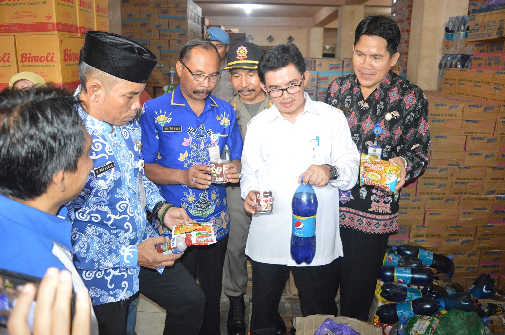 Sidak Gabungan Masih ditemukan Barang Tidak Layak Konsumsi