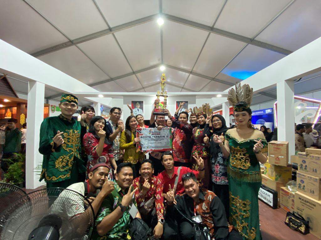 RSUD dr. Doris Sylvanus Raih Juara II Kategori Booth Terbaik SOPD Kalteng Expo 2024