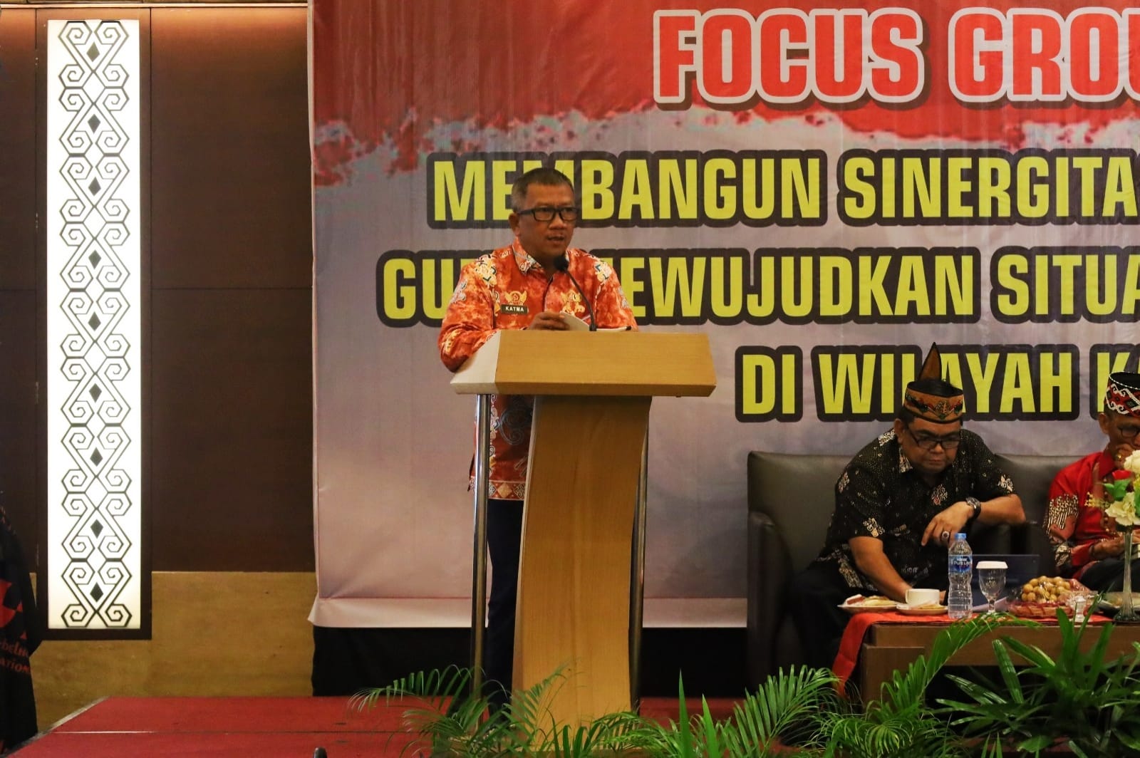 Kaban Kesbangpol Prov. Kalteng Sampaikan Materi pada FGD Membangun Sinergitas Polri dan Masyarakat