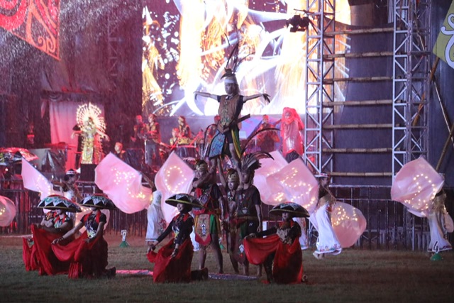 Festival Budaya Isen Mulang 2025 Dibuka, Angkat Kearifan Lokal dan Geliat Ekonomi Daerah