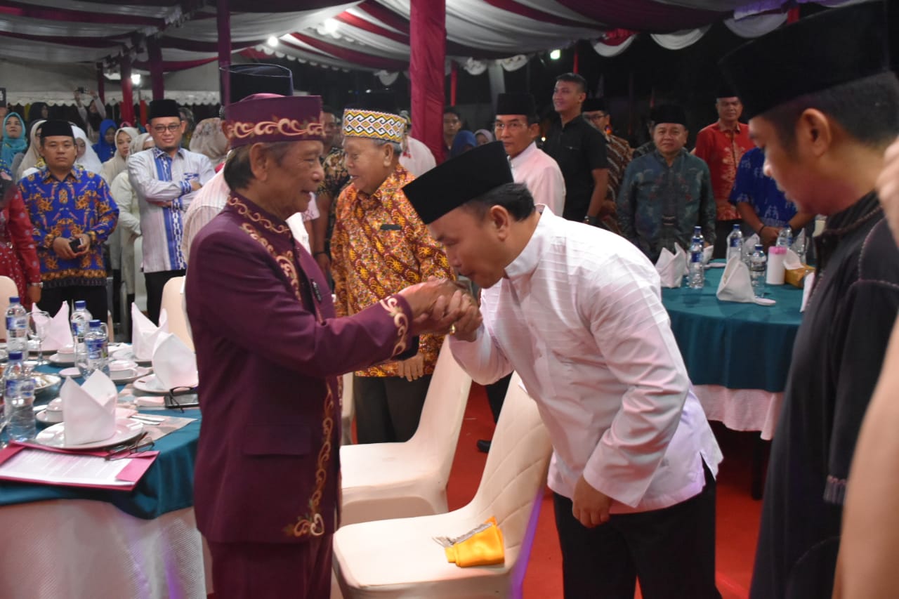Gubernur Ajak Masyarakat Jaga Keharmonisan dan Kebersamaan