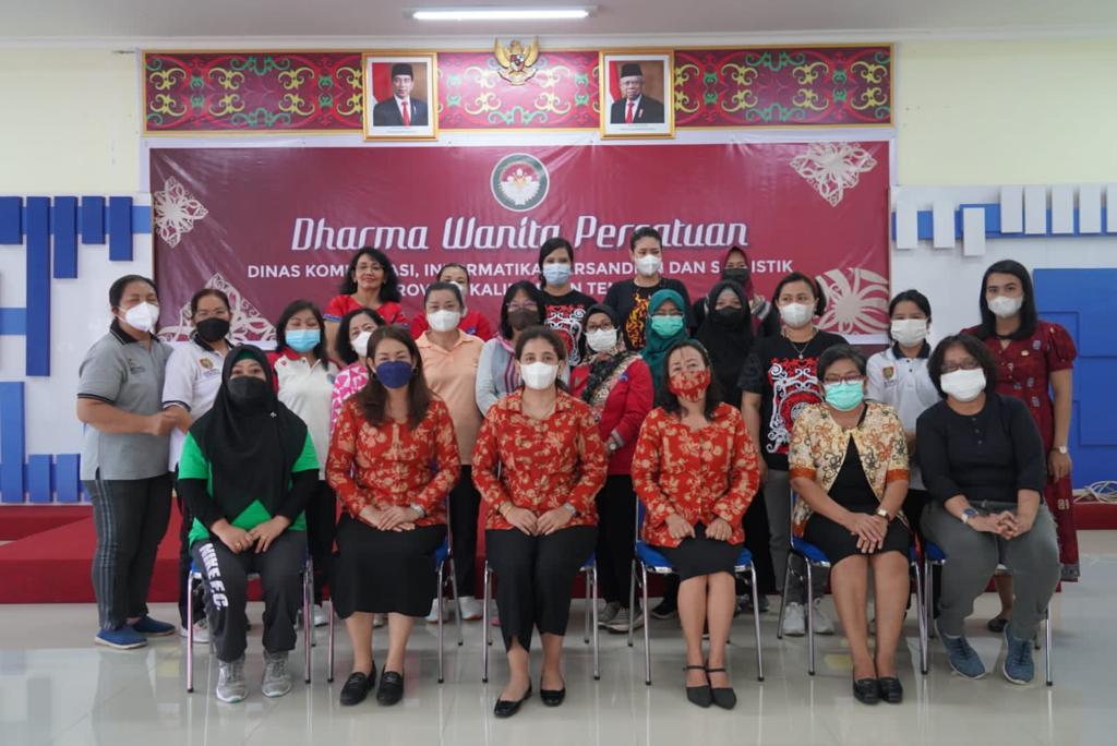 Dukung Program Pemprov, DWP Unit Diskominfosantik Galakkan  Program Sejalan Tusi Perangkat Daerah