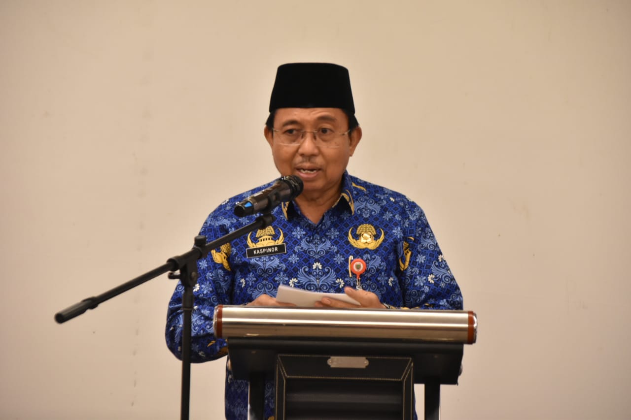Asisten Pemkesra Kaspinor Buka Rapat Konfirmasi dan Reviu Evaluasi LPPD Provinsi dan Kabupaten/Kota se-Kalteng
