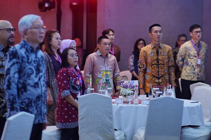 Plt. Kepala Dinas Dagperin Prov. Kalteng Hadiri Singapore - Indonesia Business Expo Forum 2024