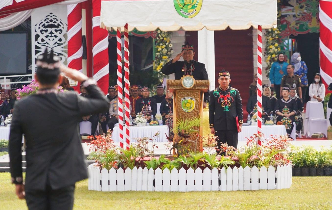 Wagub Edy Pratowo Pimpin Upacara Harjad ke-59 Pemko Palangka Raya dan Harjad ke-67 Kota Palangka Raya