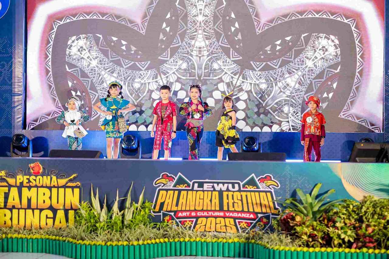 Pesona Tambun Bungai 2025, Saatnya Anak-anak Beraksi, Kenalkan Potensi Daerah Lewat Fashion Show Memukau