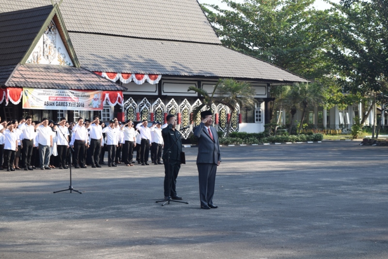 Sekda Jadi Irup HUT RI Di Lingkungan Kantor Bupati