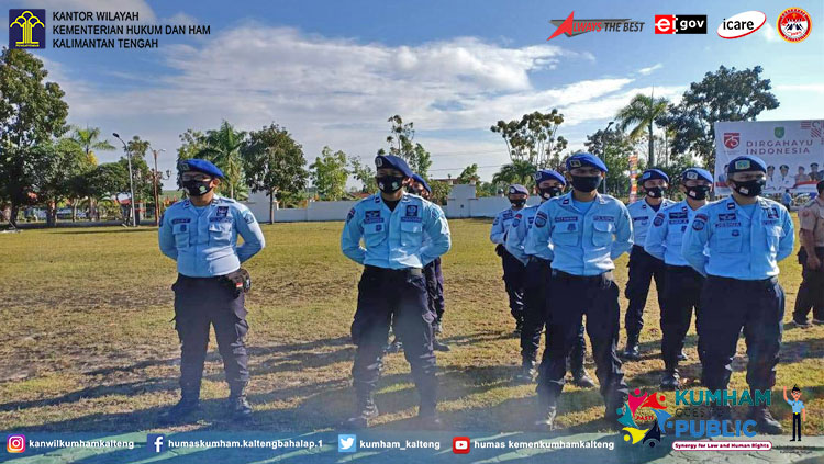 Lapas Sukamara Ikuti Upacara Pengibaran Bendera di Kantor Bupati