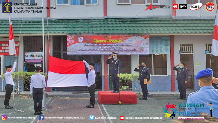 Warga Binaan Rutan Palangka Raya Kibarkan Bendera