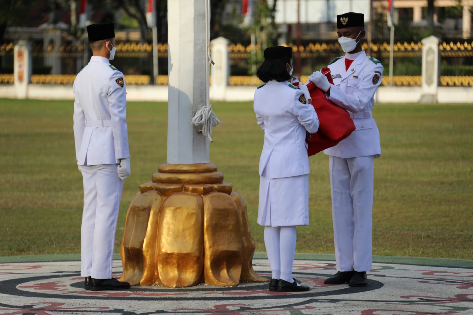 Wagub Kalteng Jadi Irup Dalam Upacara Penurunan Bendera Merah Putih