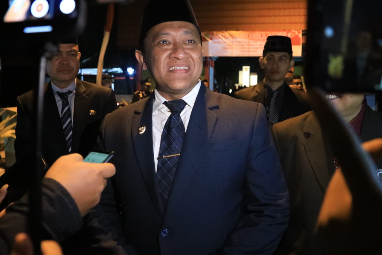 Wagub Kalteng H. Edy Pratowo Ikuti Apel Kehormatan dan Renungan Suci Peringatan HUT ke-78 Kemerdekaan RI