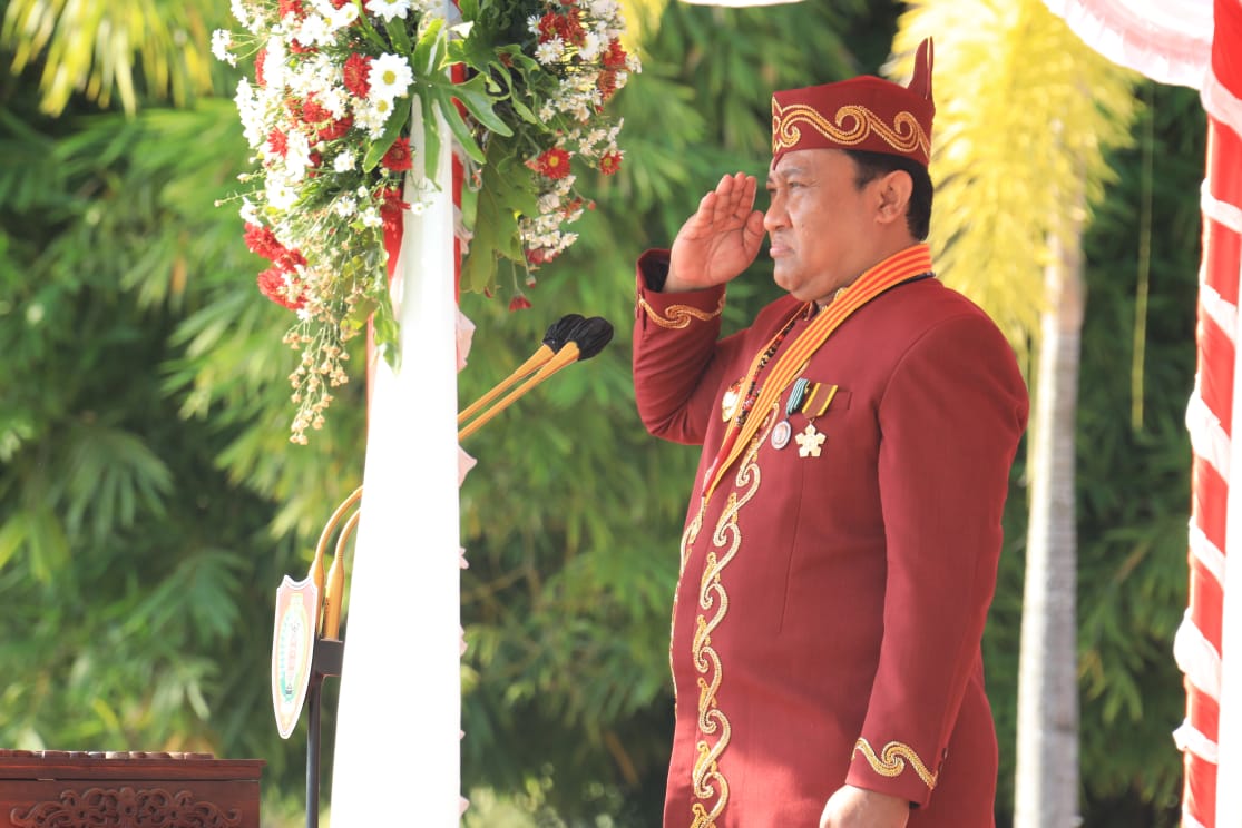 Pimpin Upacara HUT ke-78 RI, Wagub Edy Pratowo Minta Seluruh Masyarakat Berpartisipasi Wujudkan Kalteng Bebas Kabut Asap 