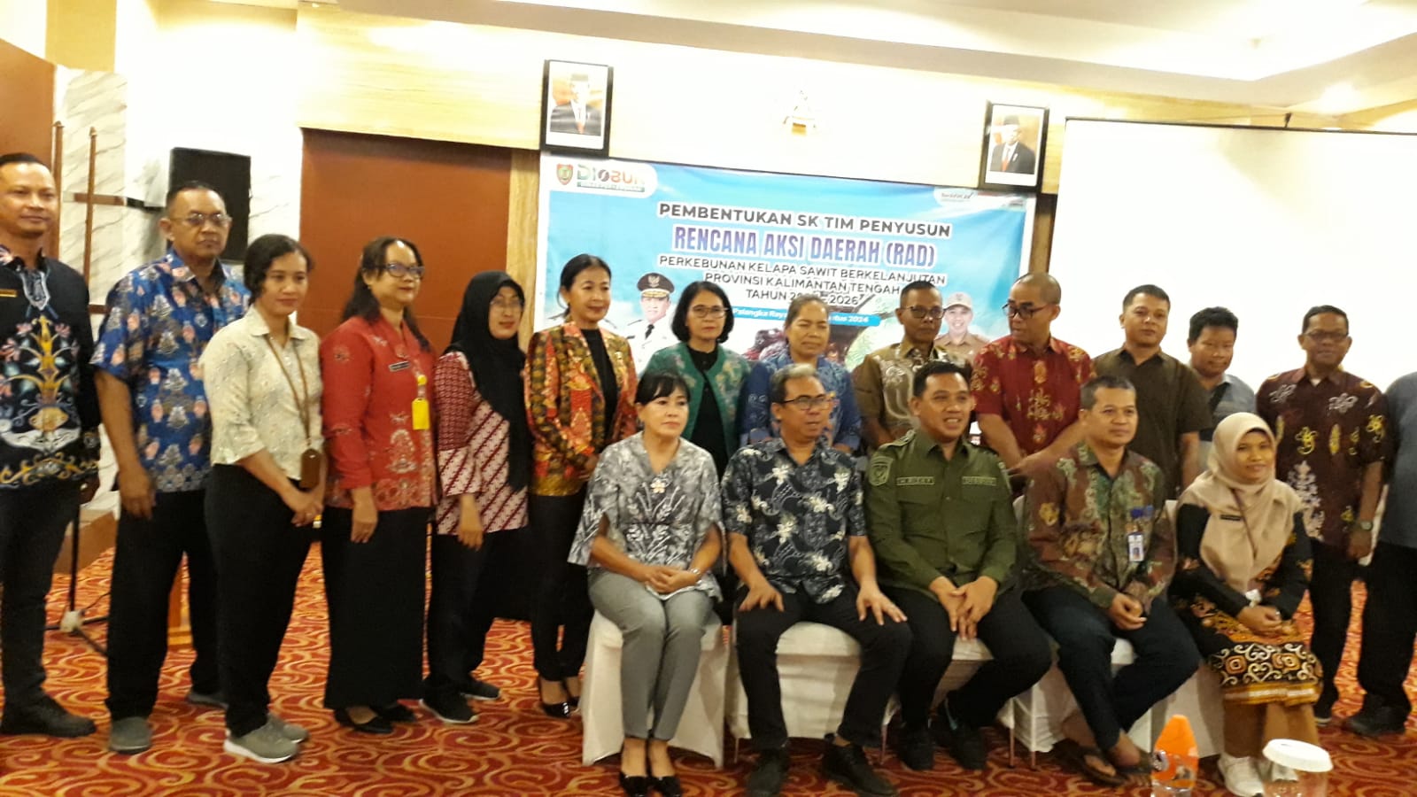 Implementasikan DBH Sawit, Kadisbun Prov. Kalteng Buka Rapat Pembentuan SK Tim Penyusun RAD Kelapa Sawit Berkelanjutan