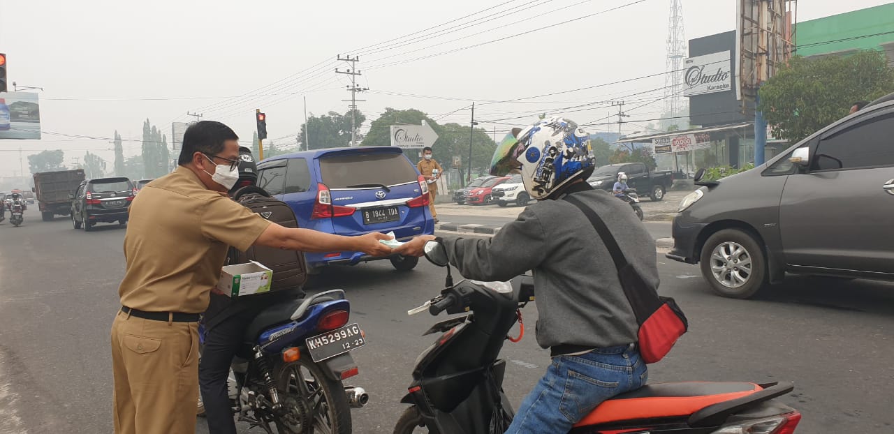 OPD di Lingkup Pemprov Kalteng Turun ke Jalan Lakukan Aksi Peduli Dampak Karhutla