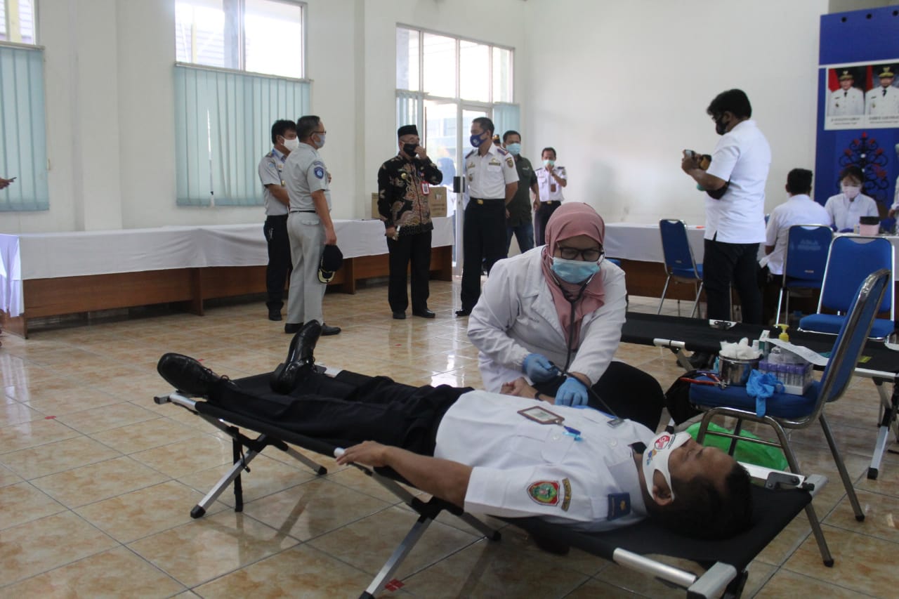 Asisten Setda Kalteng Bidang Perekonomian dan Pembangunan H. Nurul Edy Pimpin Upacara Harhubnas Tahun 2020