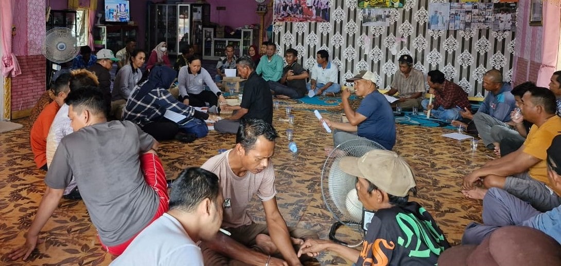 Pemprov Kalteng Distribusikan Fasilitasi Subsidi Biaya Sarana Produksi Bagi Pelaku Usaha Perikanan di Kecamatan Selat
