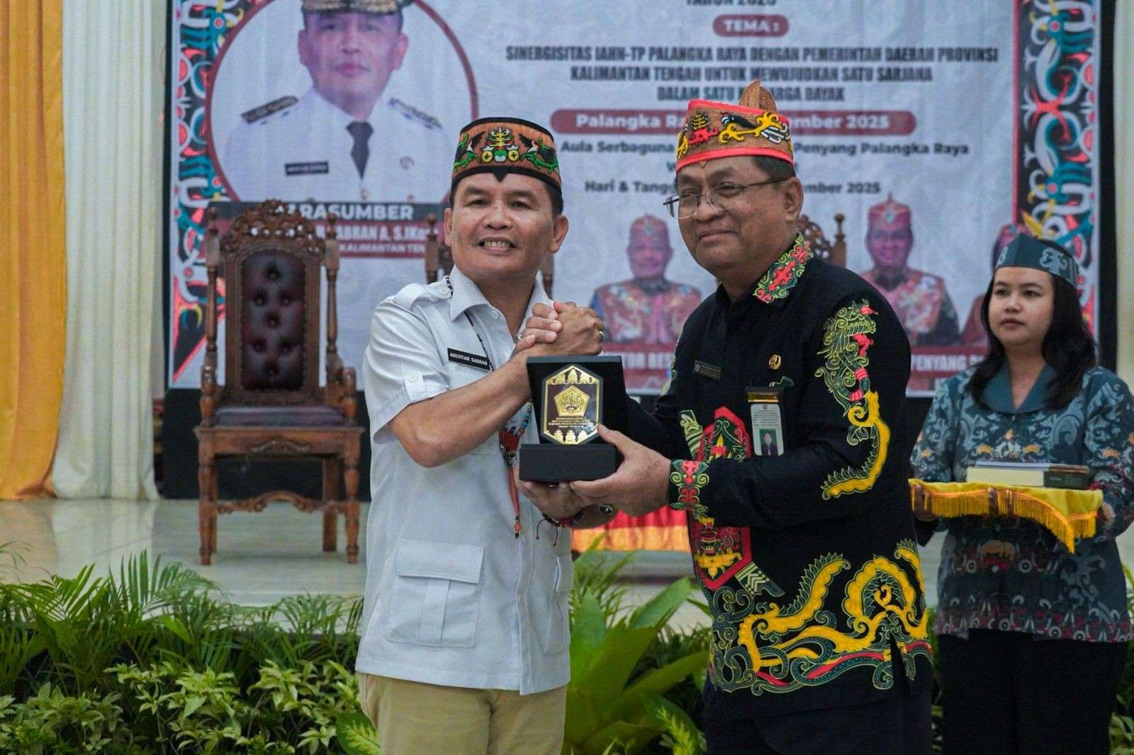 Kuliah Umum di IAHN-TP Palangka Raya, Gubernur Kalteng Dorong Satu Sarjana Satu Keluarga Dayak