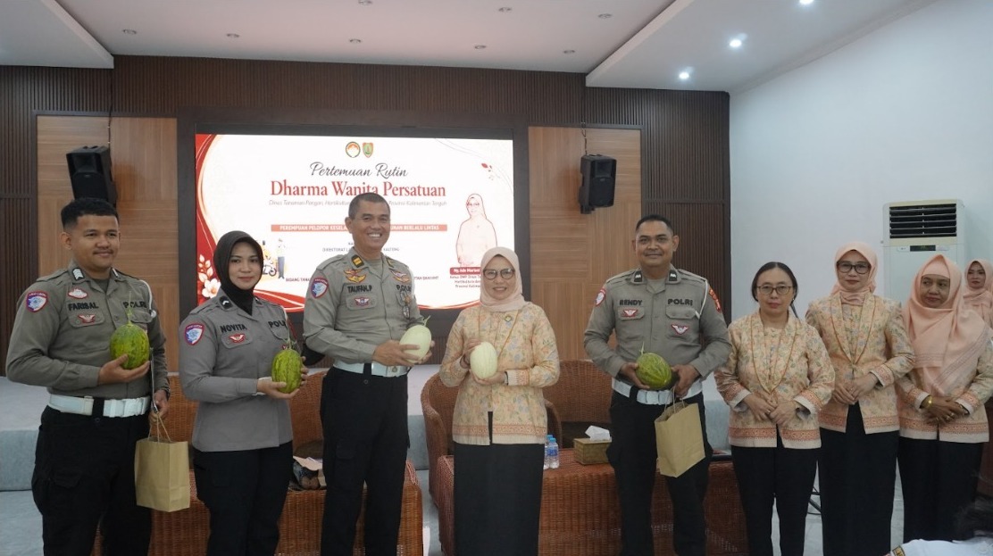 DWP Dinas TPHP Prov Kalteng Gelar Sosialisasi Perempuan Pelopor Keselamatan Dan Kesantunan Berlalu Lintas