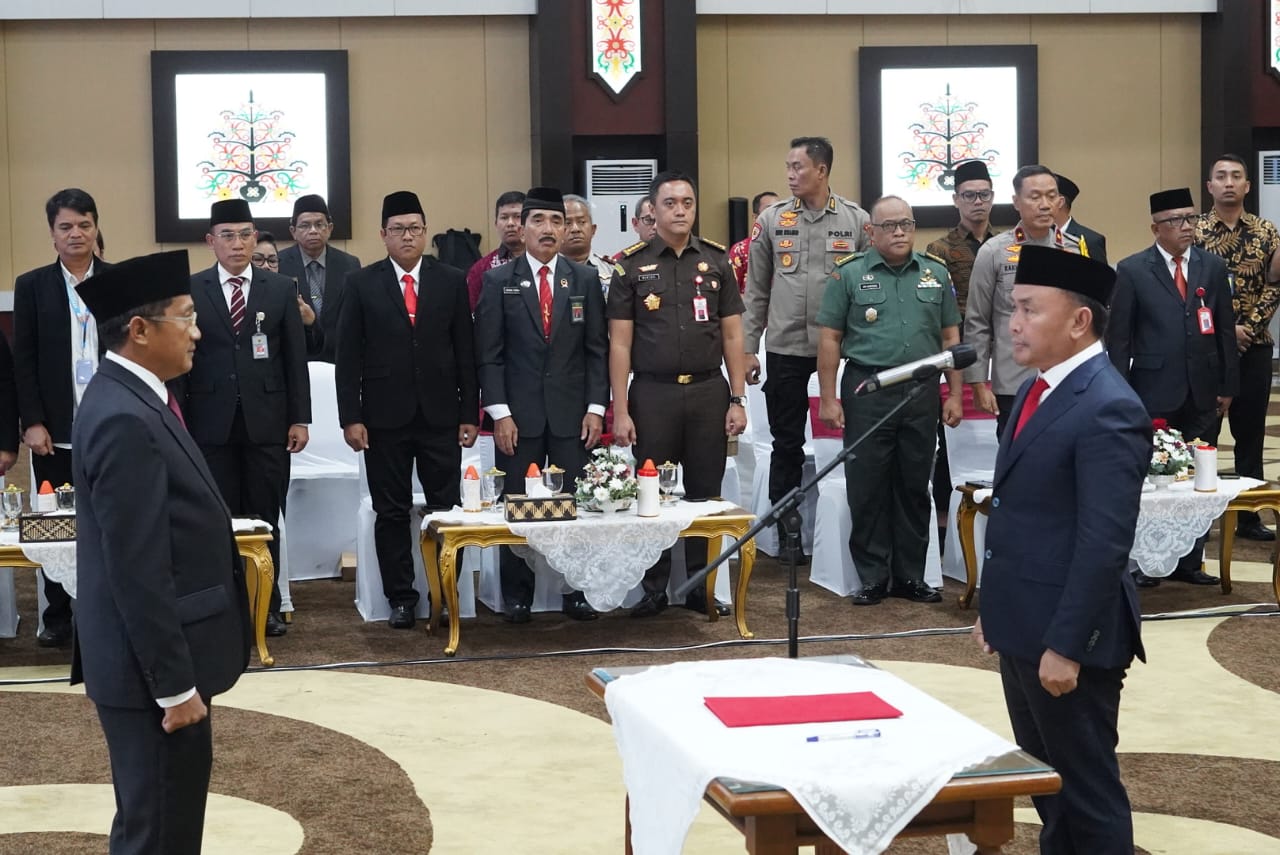 Kukuhkan Kepala Perwakilan BPKP Prov Kalteng, Gubernur H. Sugianto Sabran Harapkan Pembangunan Kalteng Berjalan Baik dan Optimal