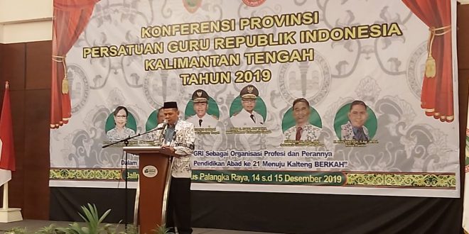 Ketua Umum PB PGRI : \