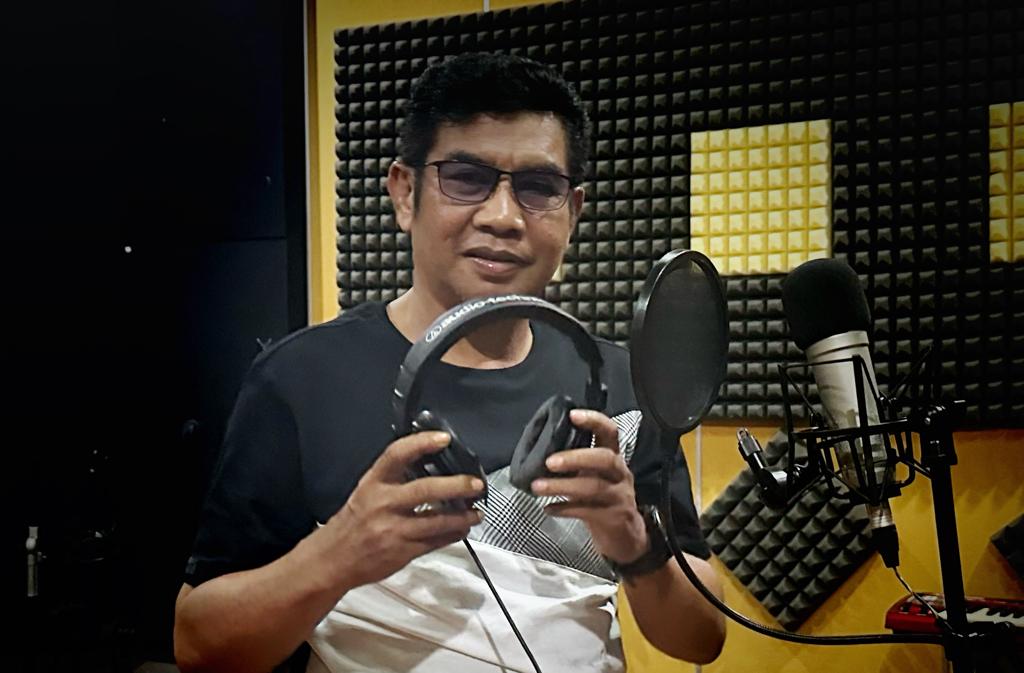 Terima Anugerah Tokoh Penyiaran dari KPID, Agus Siswadi Sebut Radio dan Televisi Akan Tumbang Bila Miskin Kreativitas