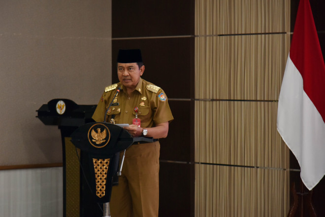 Penyerahan DIPA Petikan dan TKD 2025, Pj Bupati Budi Santosa Tekankan Pentingnya Pengelolaan Anggaran Tepat dan Akuntabel