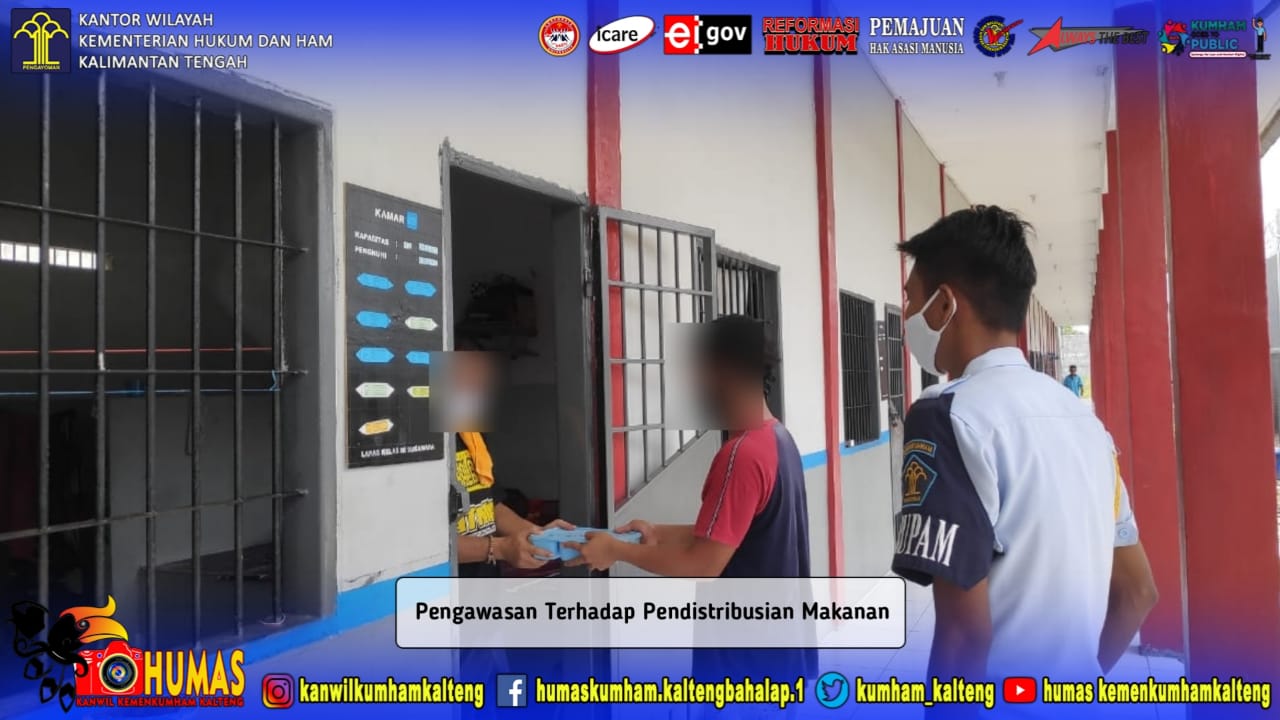 Petugas Lapas Sukamara Lakukan Monitoring Terhadap Proses Penyajian dan Pendistribusian Makanan WBP