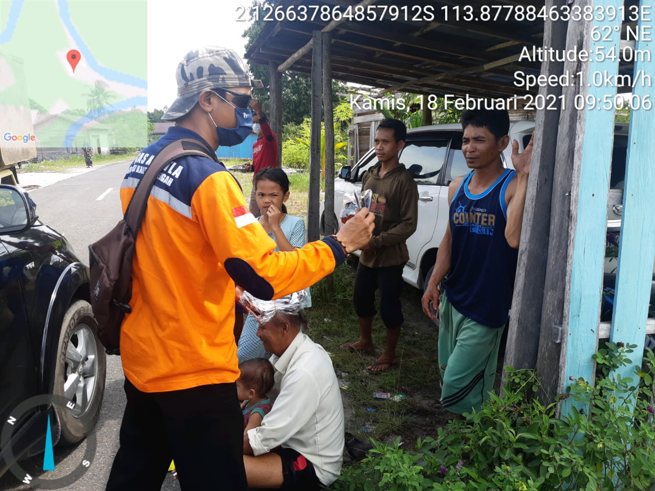 Sosialisasi dan Edukasi Taat Gunakan Masker di Desa Katimpun