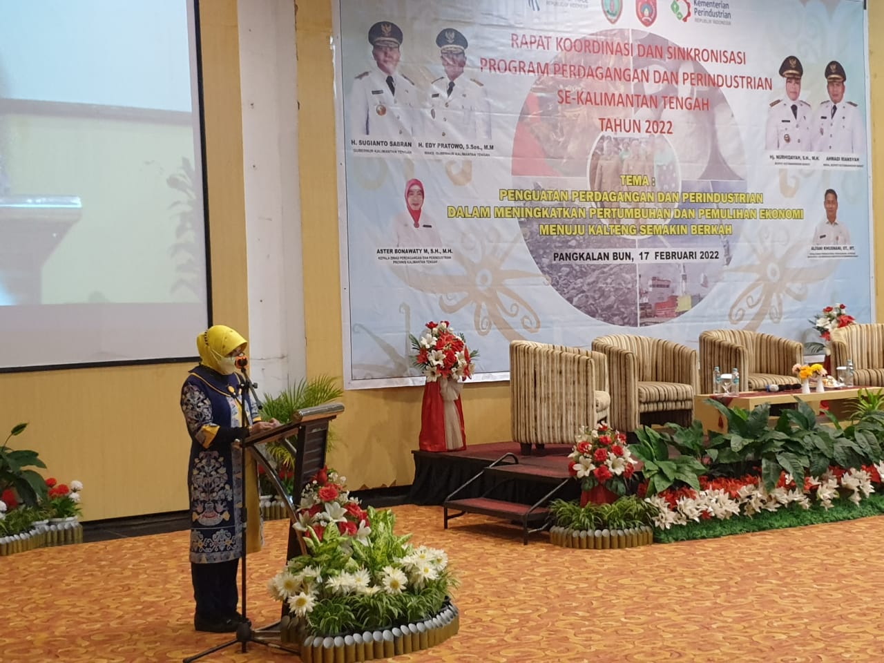 Gubernur Sugianto Sabran : Pemprov dan Pemerintah Kabupaten/Kota Bersama-Sama Dorong Pembangunan di Bidang Perdagangan dan Perindustrian 