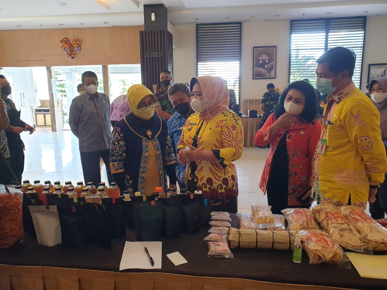 Gubernur Sugianto Sabran : Pemprov dan Pemerintah Kabupaten/Kota Bersama-Sama Dorong Pembangunan di Bidang Perdagangan dan Perindustrian 