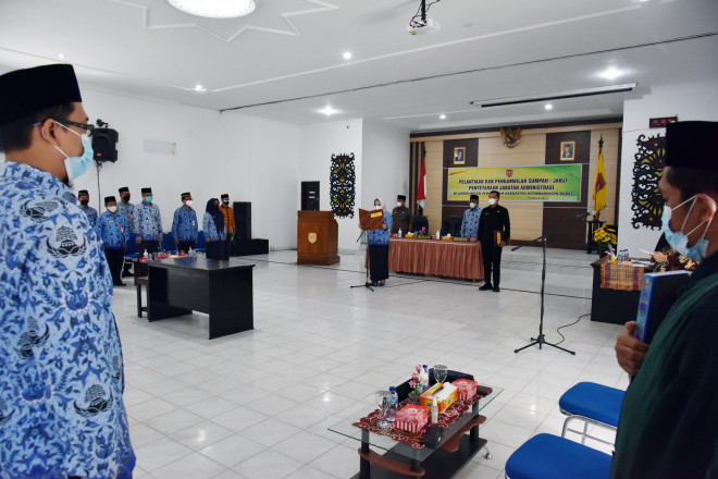 Bupati Hj Nurhidayah Lantik 30 Pejabat Fungsional di Lingkungan Pemkab Kobar