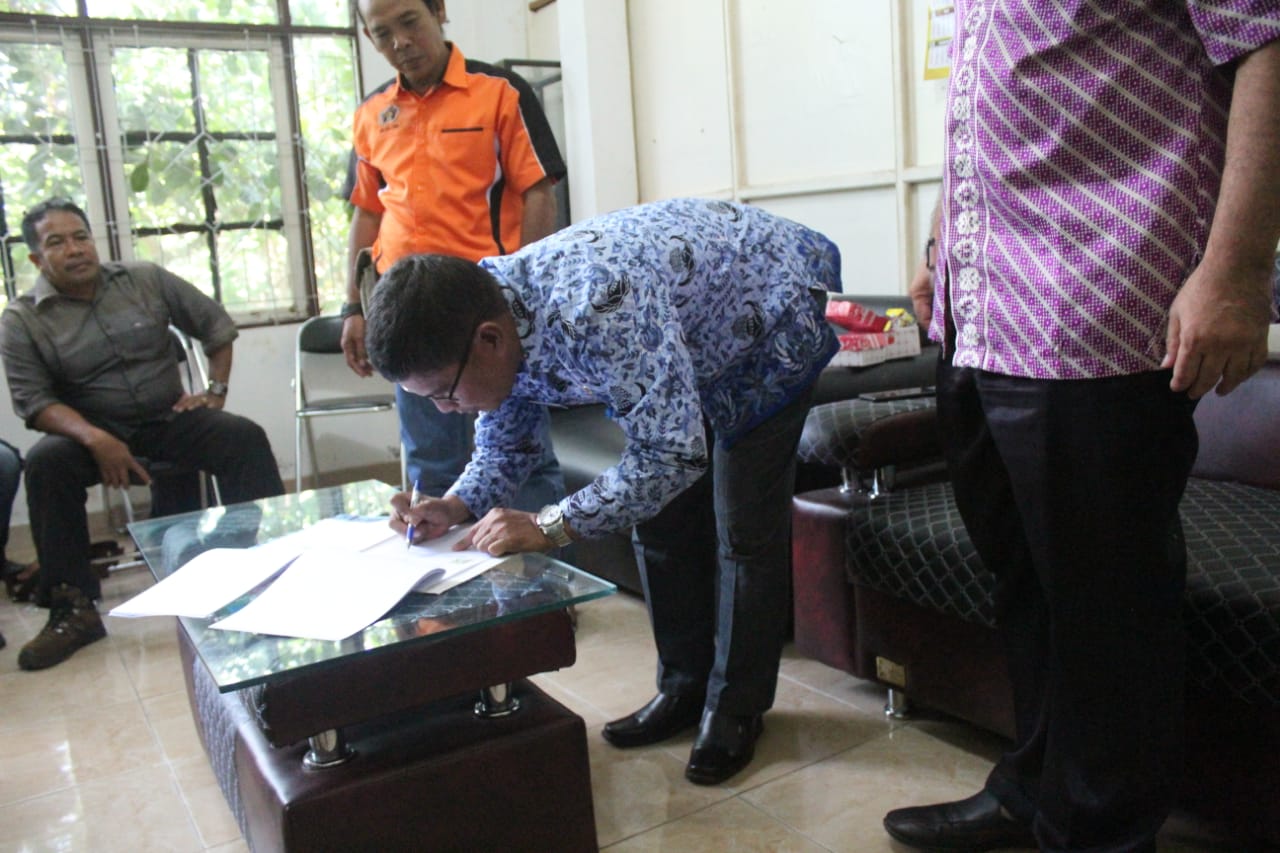 Diskominfo Pulpis Teken MOU Bersama Media Massa