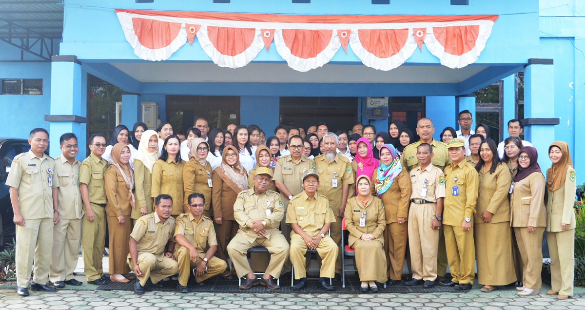 Wabup Ikuti Upacara Bendera di Disdukcapil