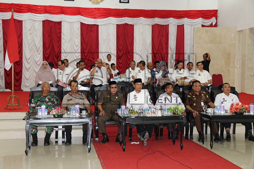 Bupati Sukamara Video Converence Penyebaran Covid-19
