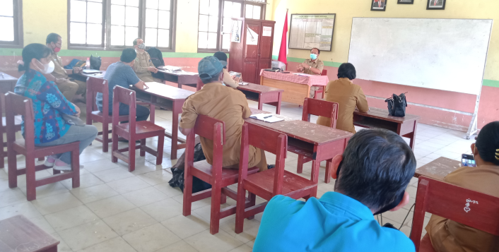 KKG Katolik Barito Selatan Susun Soal UAS