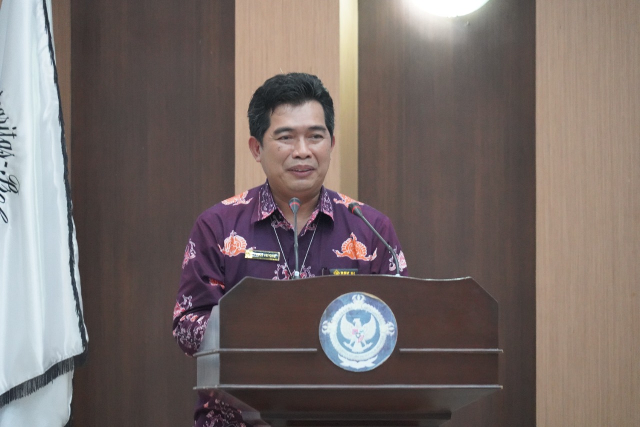 Pj. Sekda Nuryakin Melakukan Penyerahan Laporan Keuangan Pemprov Kalteng TA 2021 Kepada BPK RI