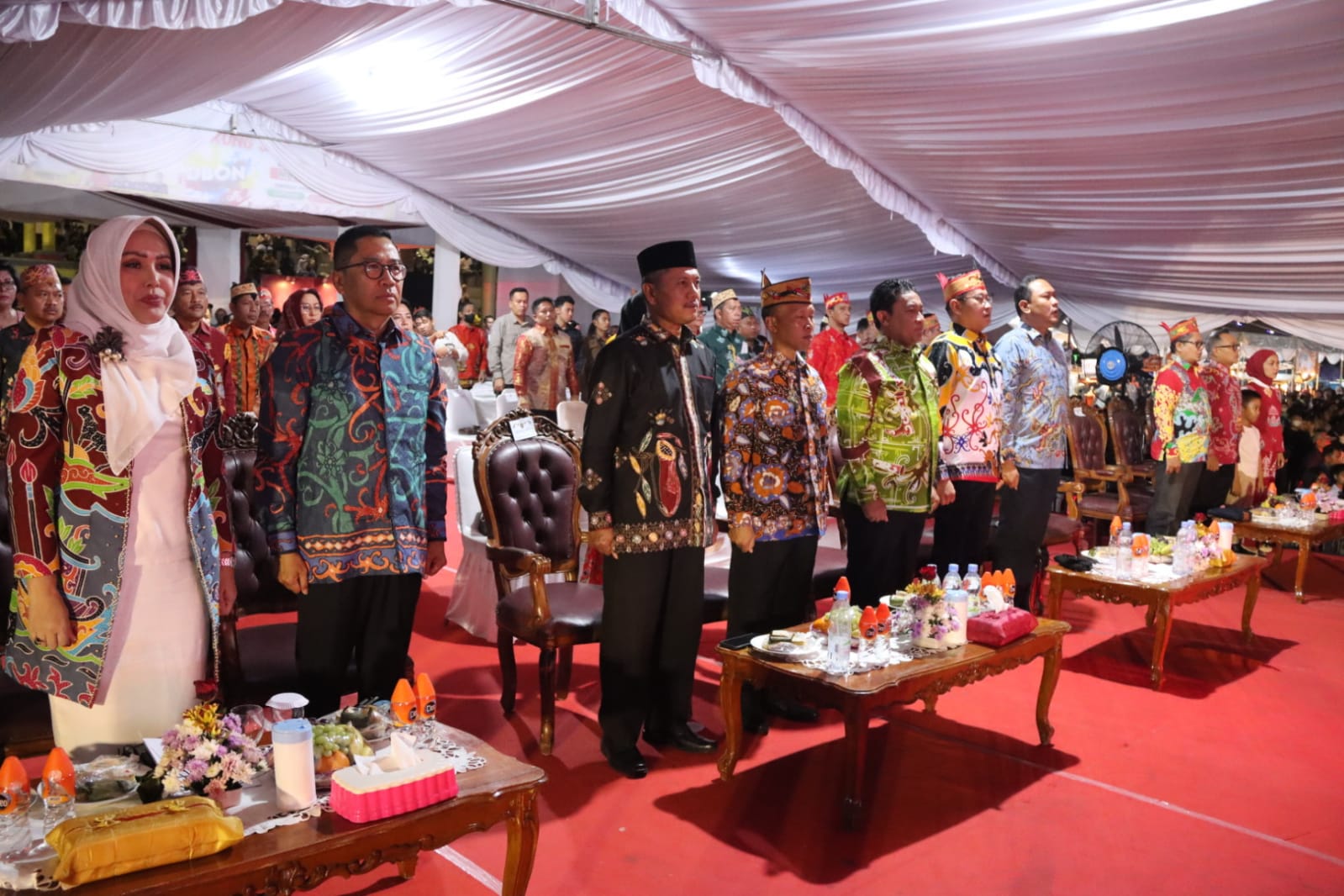 Wagub Kalteng Edy Pratowo Tutup Secara Resmi Festival Tambun Bungai Tahun 2023