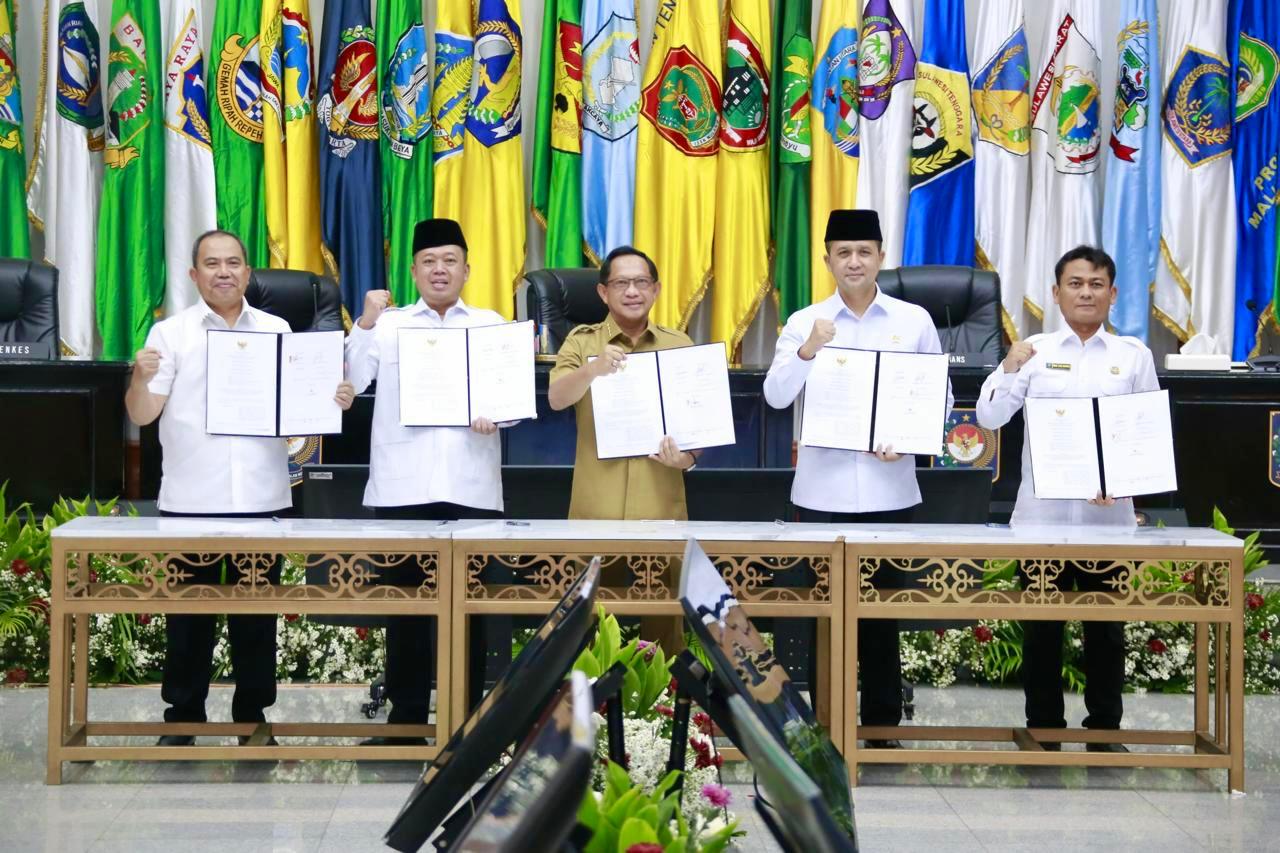 Perkuat Sinergi Penyelesaian RTRW-RDTR, Kemendagri Tanda Tangani MoU dengan Lintas K/L