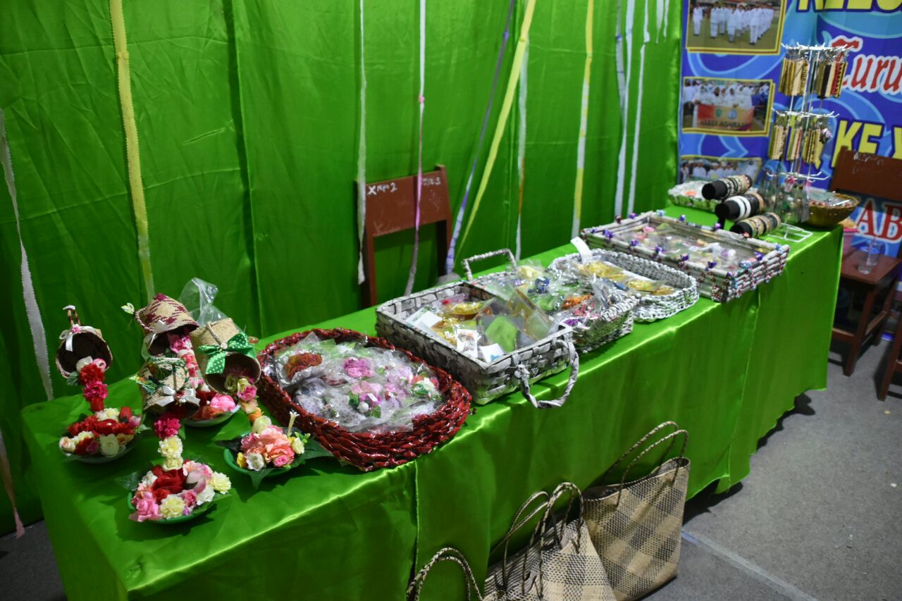 SMAN 1 Kahayan Hilir Buka Stand Hasil Karya UKM Siswa di Pameran MTQ XXIX
