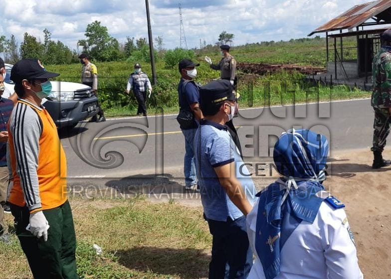 Gubernur Kalteng Meninjau Pos Jaga Pemeriksaan Kesehatan Orang Yang Masuk Kewilayah Kota Palangka Raya