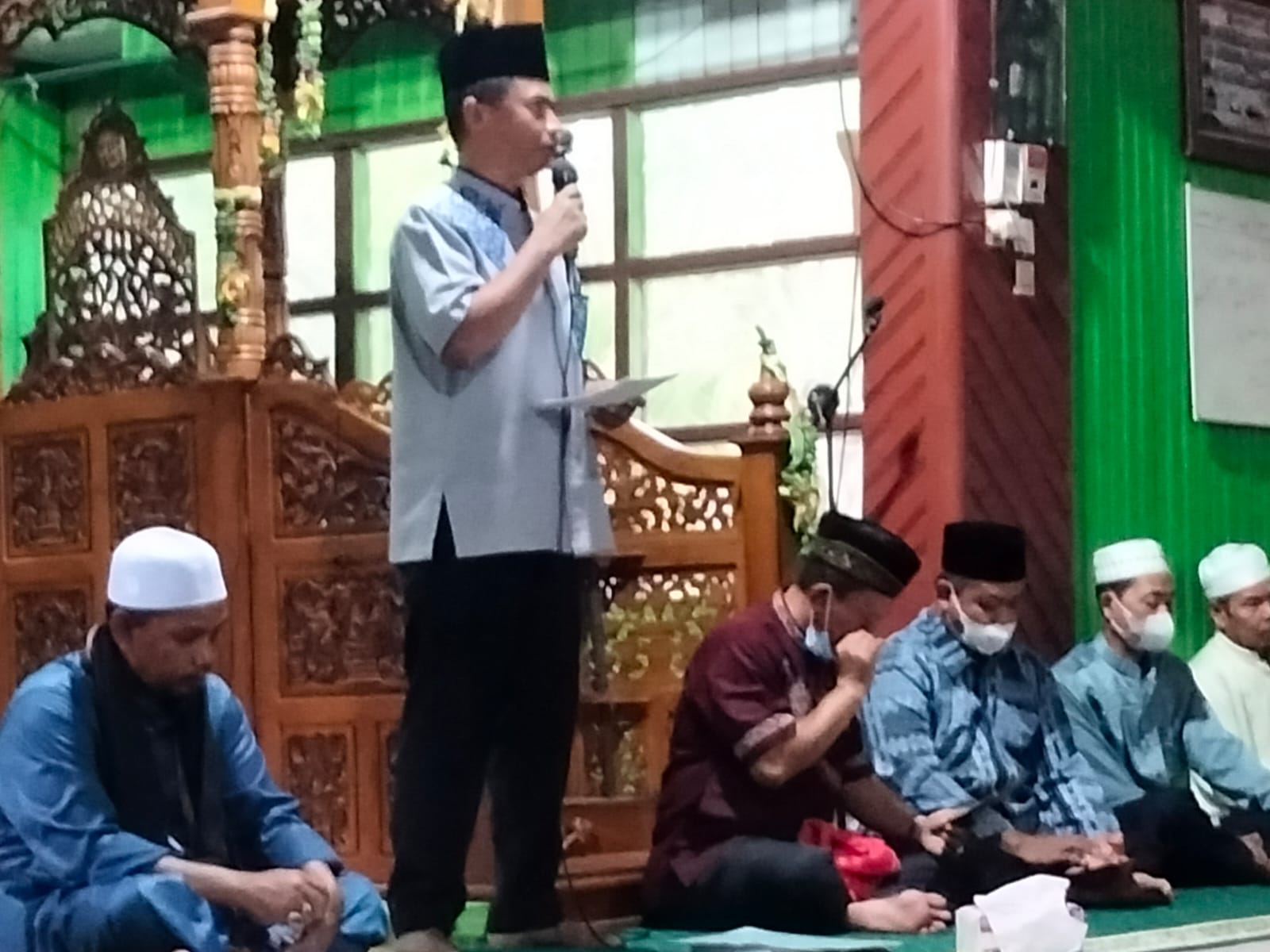 Safari Ramadan di Masjid Jami Sirajul Munir Teluk Sampit Kotim, Gubernur Minta Masyarakat Ikut Vaksinasi Lengkap